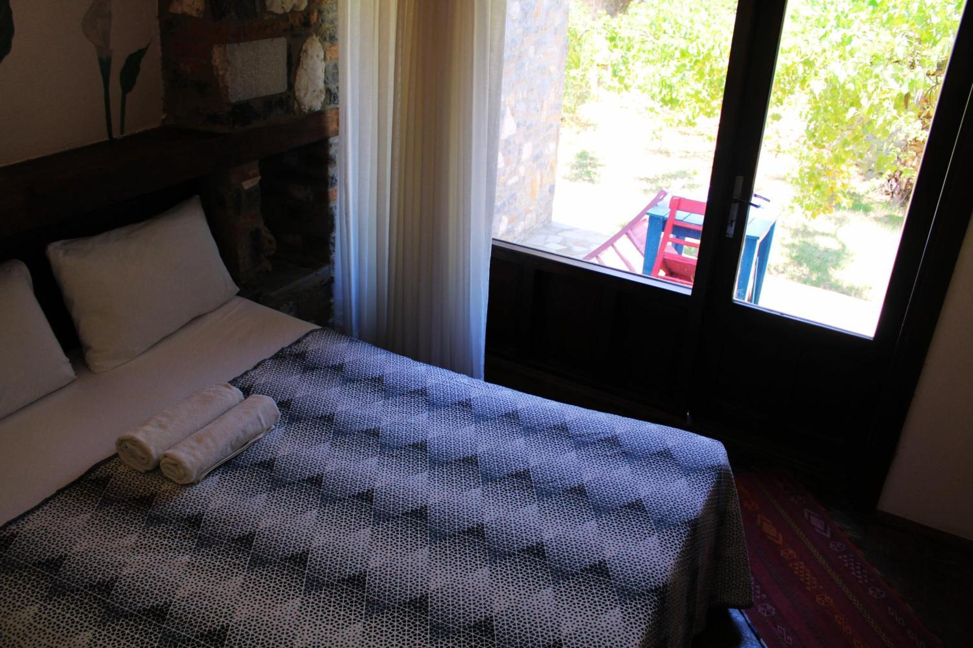 Pir Efes Konaklari Esmirna Exterior foto