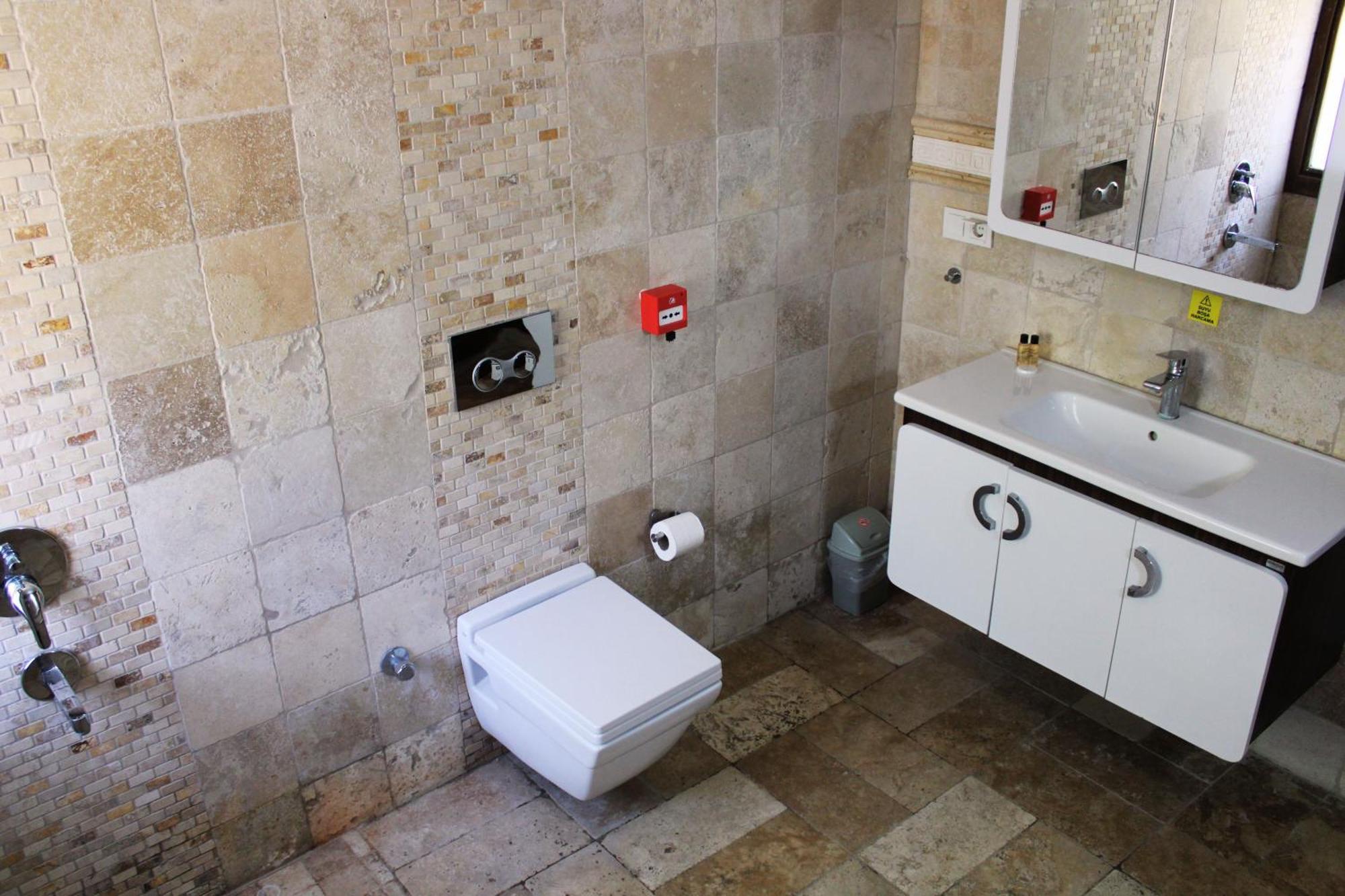 Pir Efes Konaklari Esmirna Exterior foto