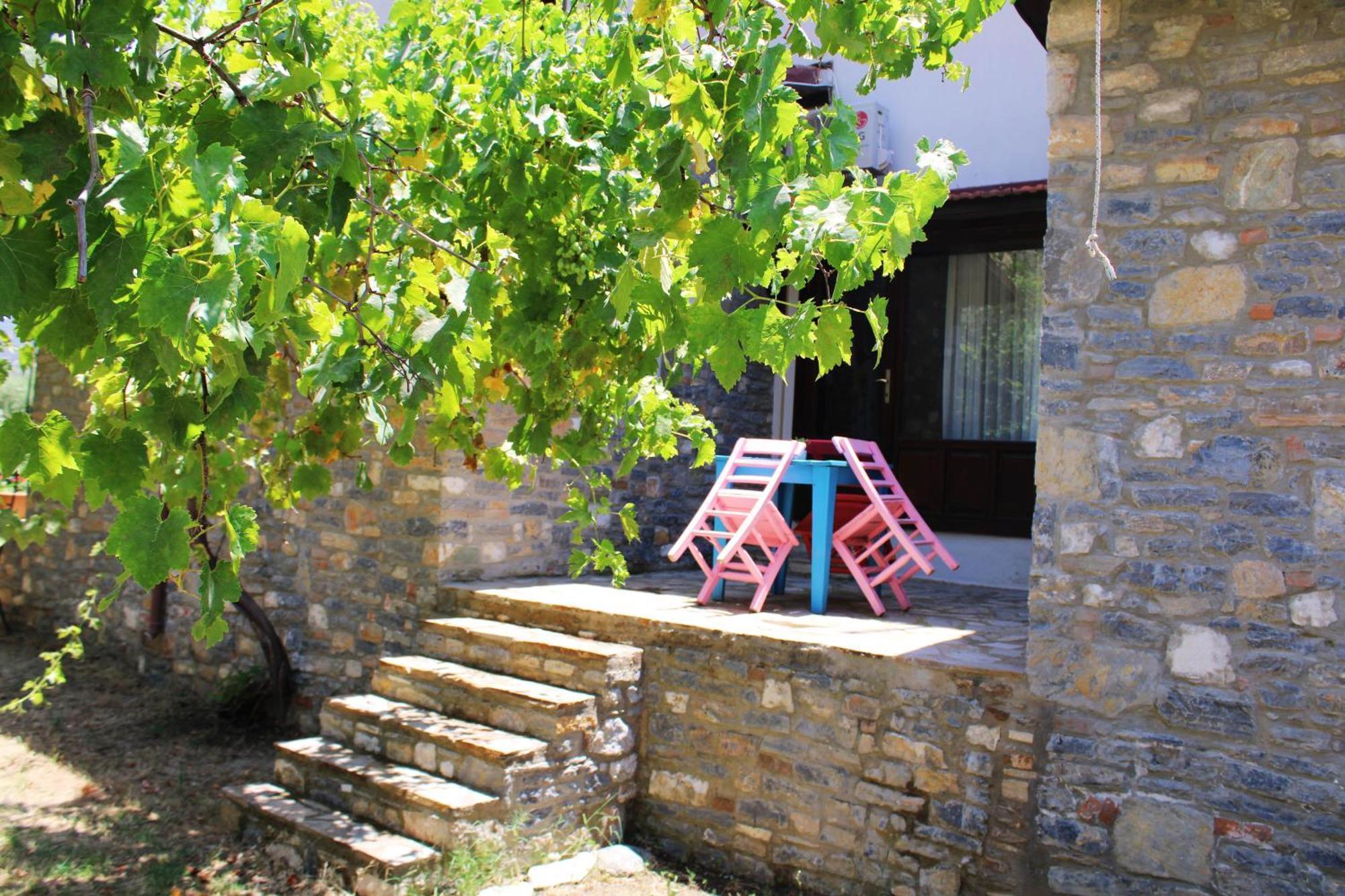Pir Efes Konaklari Esmirna Exterior foto